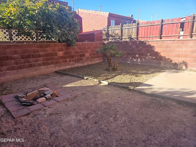 11054 SUNSHINE Court, El Paso, TX 79936