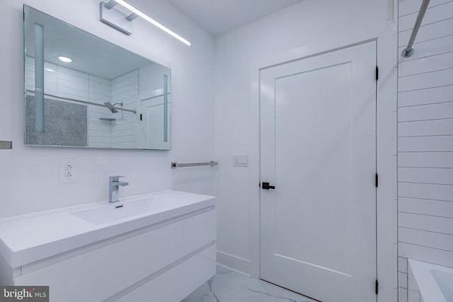 2006 N FRONT ST, Philadelphia, PA 19122