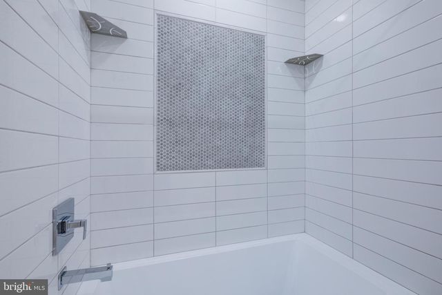 2006 N FRONT ST, Philadelphia, PA 19122