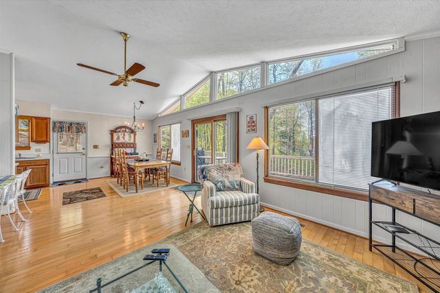 75 Nuthatch CIR, Moneta, VA 24121