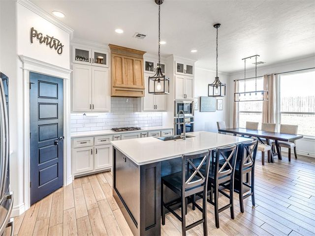 1407 Presidio Drive, Norman, OK 73072