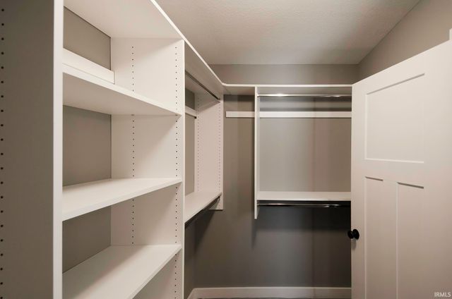 3427 Cantabria Cove, Auburn, IN 46706