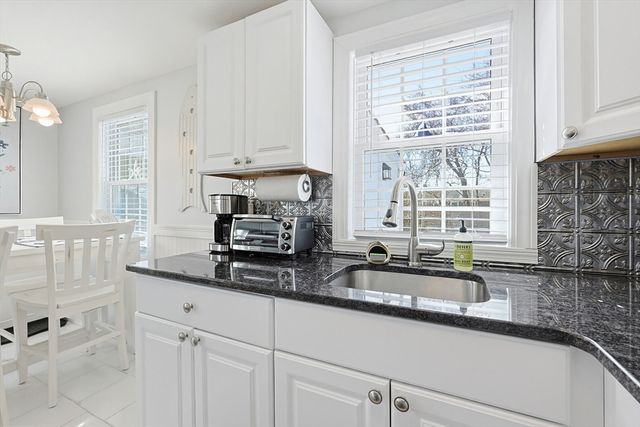 25 Niagara Ln, Yarmouth, MA 02673