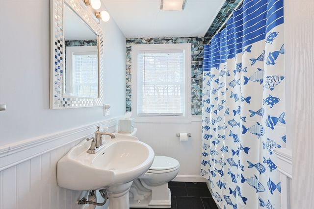 25 Niagara Ln, Yarmouth, MA 02673