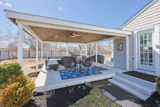 25 Niagara Ln, Yarmouth, MA 02673