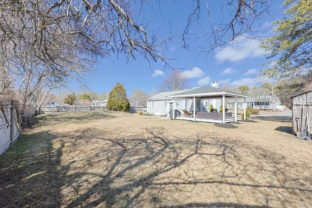 25 Niagara Ln, Yarmouth, MA 02673