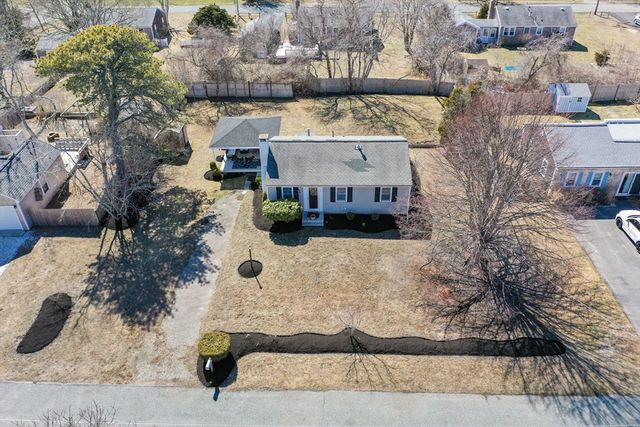 25 Niagara Ln, Yarmouth, MA 02673