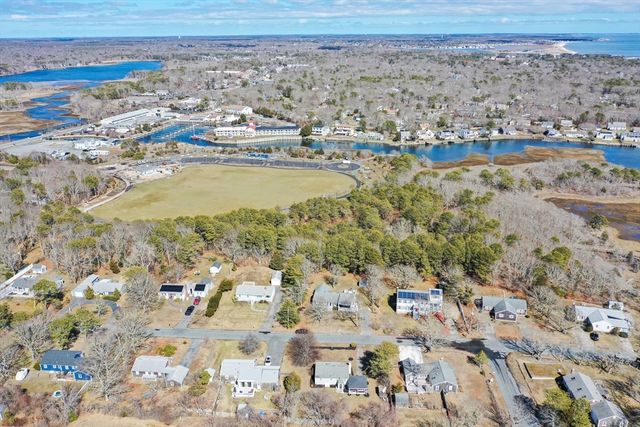 25 Niagara Ln, Yarmouth, MA 02673