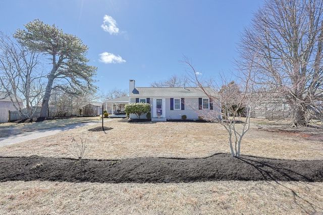 25 Niagara Ln, Yarmouth, MA 02673