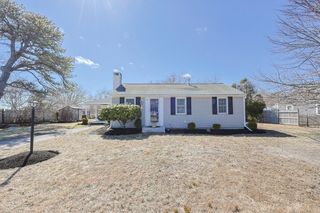 25 Niagara Ln, Yarmouth, MA 02673