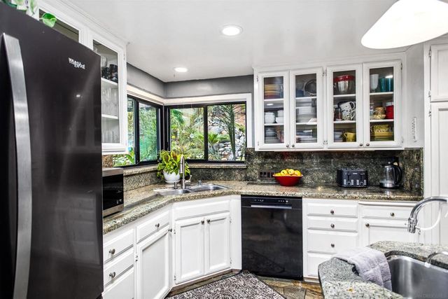 2368 Palo Danzante, Alpine, CA 91901