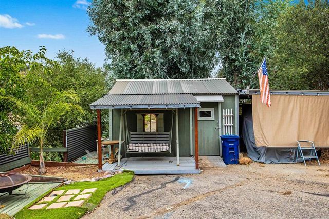 2368 Palo Danzante, Alpine, CA 91901