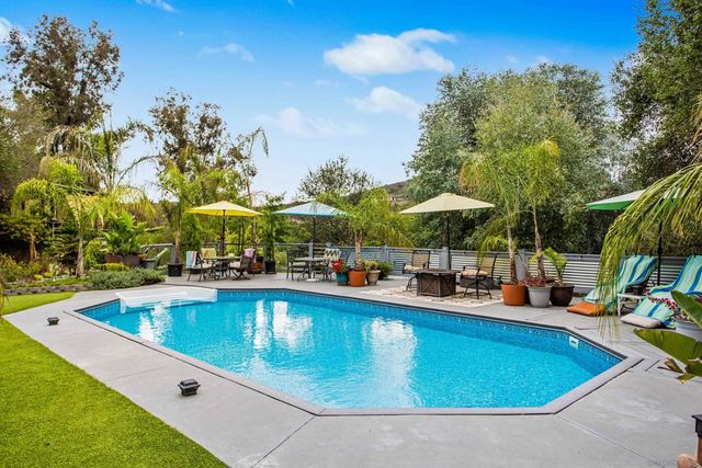 2368 Palo Danzante, Alpine, CA 91901