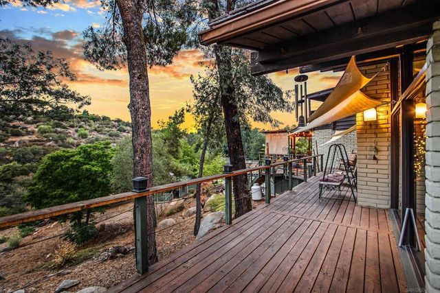 2368 Palo Danzante, Alpine, CA 91901