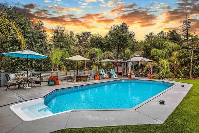 2368 Palo Danzante, Alpine, CA 91901