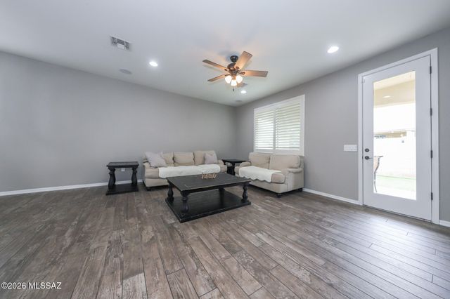 9496 S Horned Lizard Circle, Tucson, AZ 85747