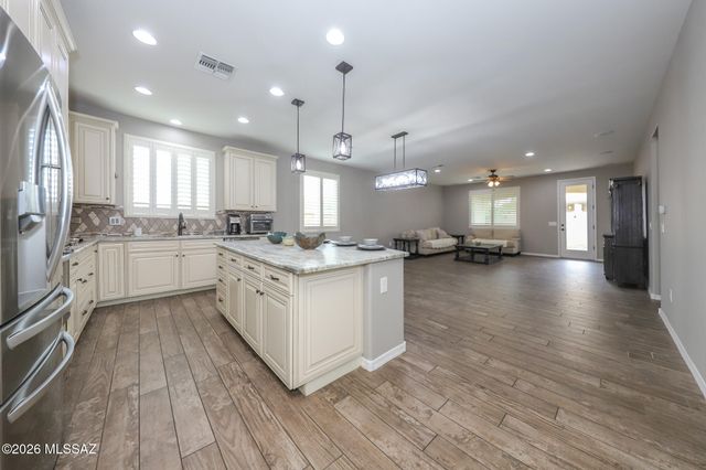 9496 S Horned Lizard Circle, Tucson, AZ 85747