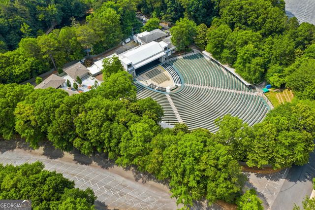 35 Putnam Circle NE, Atlanta, GA 30342