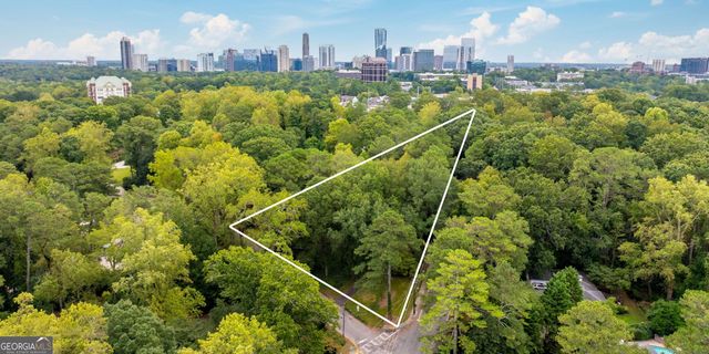 35 Putnam Circle NE, Atlanta, GA 30342