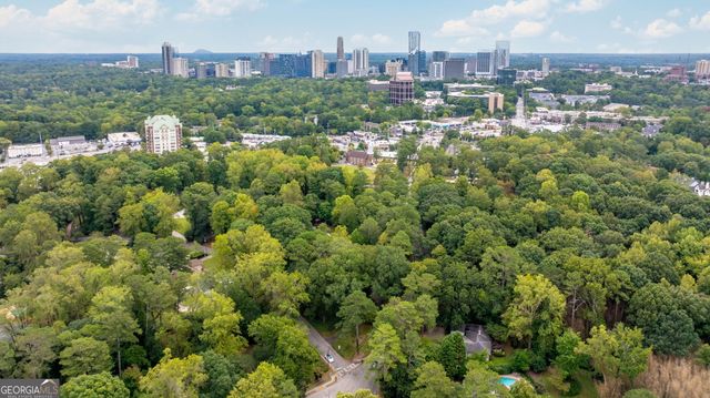35 Putnam Circle NE, Atlanta, GA 30342