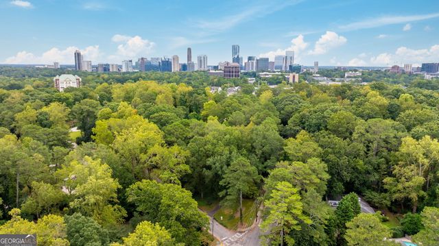 35 Putnam Circle NE, Atlanta, GA 30342