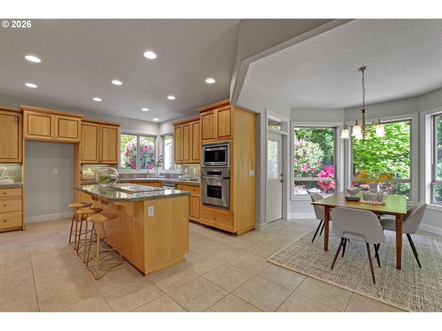 14675 Nw SETHRICH Ln, Portland, OR 97229