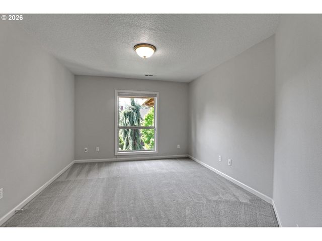 14675 Nw SETHRICH Ln, Portland, OR 97229
