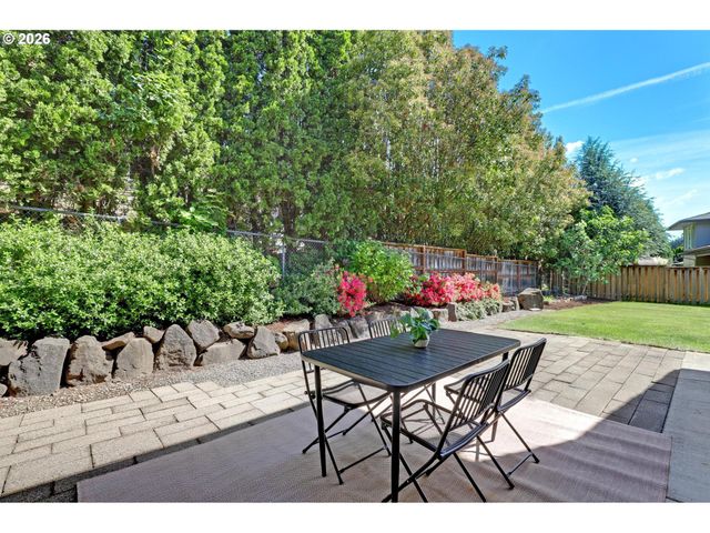 14675 Nw SETHRICH Ln, Portland, OR 97229