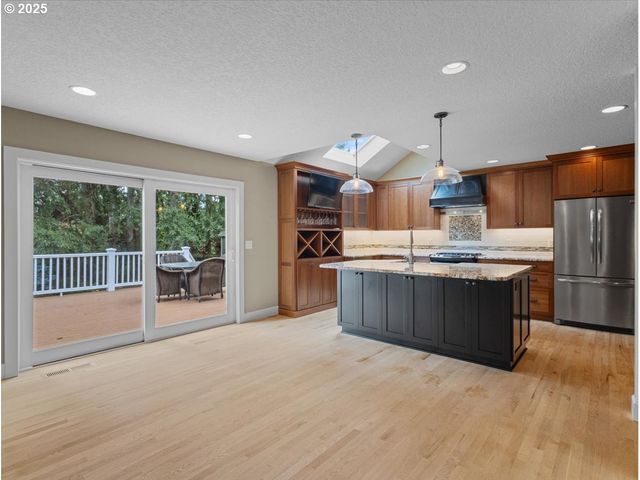 18318 Sw WOODHAVEN Dr, Sherwood, OR 97140