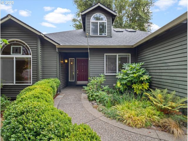 18318 Sw WOODHAVEN Dr, Sherwood, OR 97140