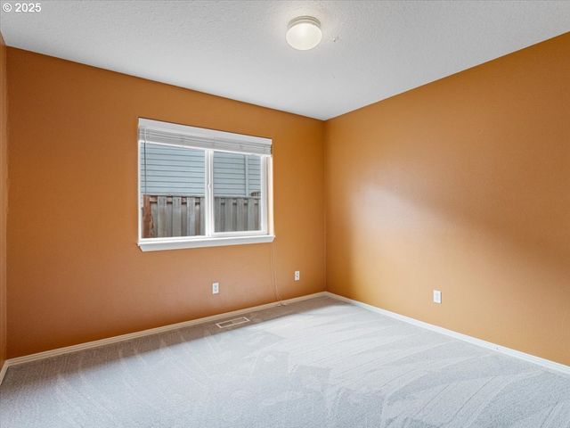 18318 Sw WOODHAVEN Dr, Sherwood, OR 97140