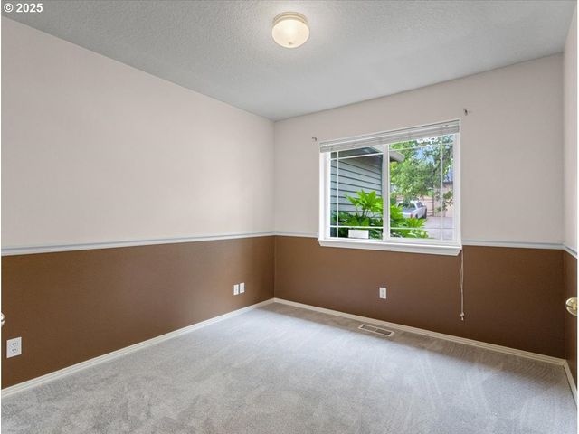 18318 Sw WOODHAVEN Dr, Sherwood, OR 97140
