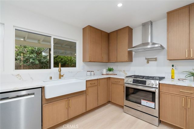 8032 Lancashire Cir, La Palma, CA 90623