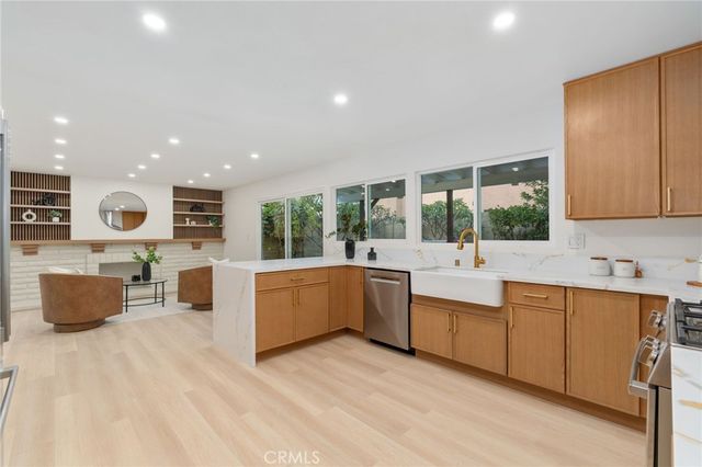 8032 Lancashire Cir, La Palma, CA 90623