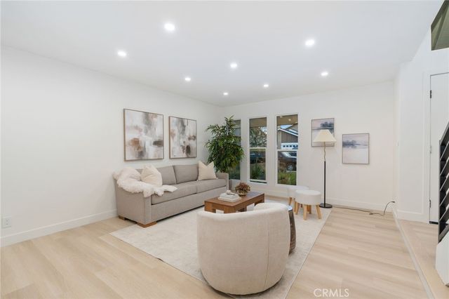 8032 Lancashire Cir, La Palma, CA 90623