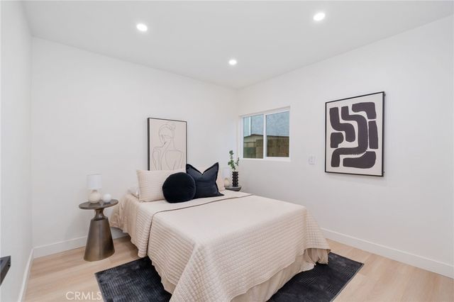 8032 Lancashire Cir, La Palma, CA 90623