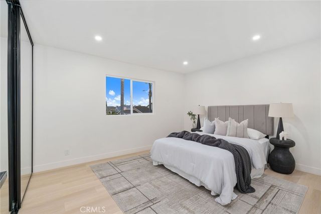 8032 Lancashire Cir, La Palma, CA 90623