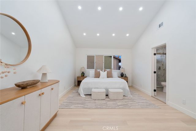 8032 Lancashire Cir, La Palma, CA 90623
