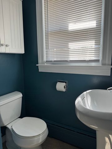 173 Pleasant St 173, Clinton, MA 01510