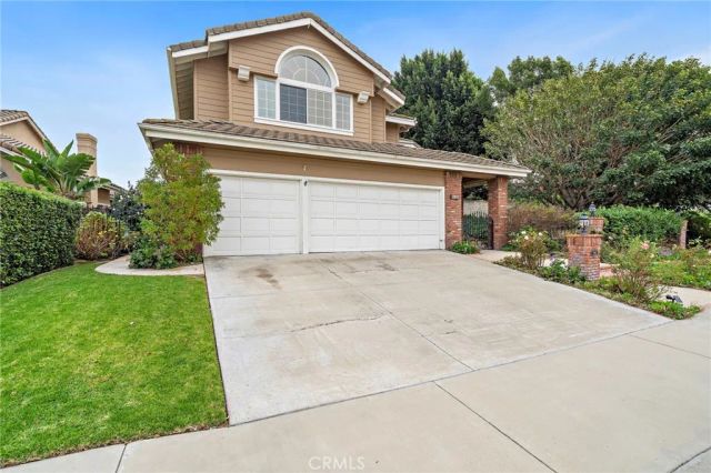 2811 N Roxbury, Orange, CA 92867