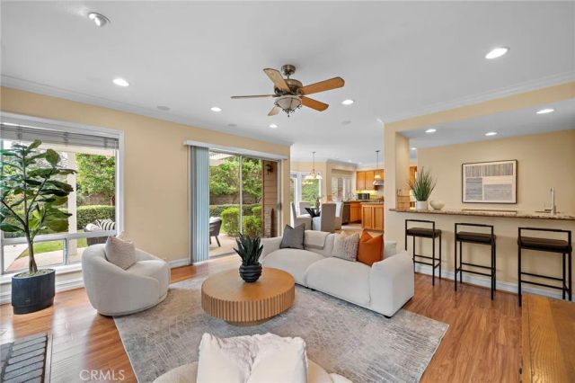 2811 N Roxbury, Orange, CA 92867