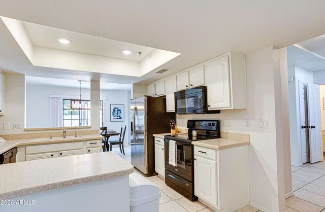 11011 N 92ND Street 1104, Scottsdale, AZ 85260