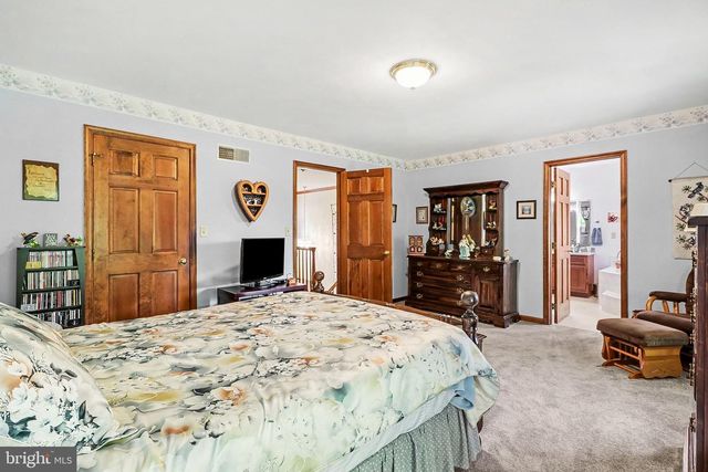 18 MINICH DR, Carlisle, PA 17015