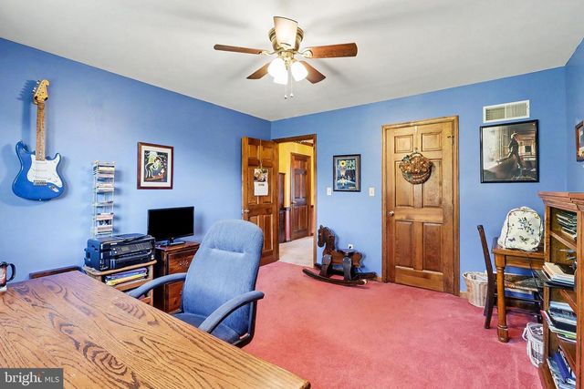 18 MINICH DR, Carlisle, PA 17015