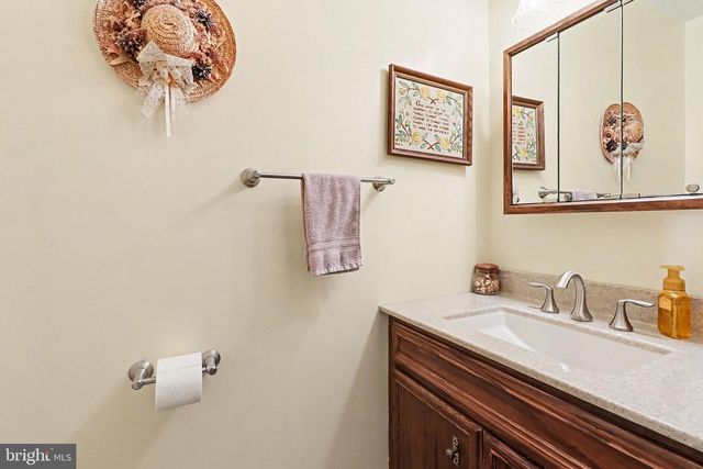18 MINICH DR, Carlisle, PA 17015