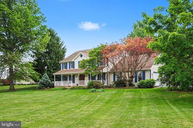 18 MINICH DR, Carlisle, PA 17015