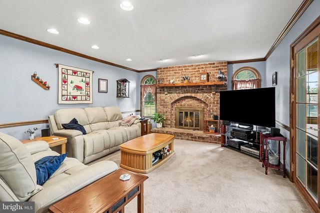 18 MINICH DR, Carlisle, PA 17015