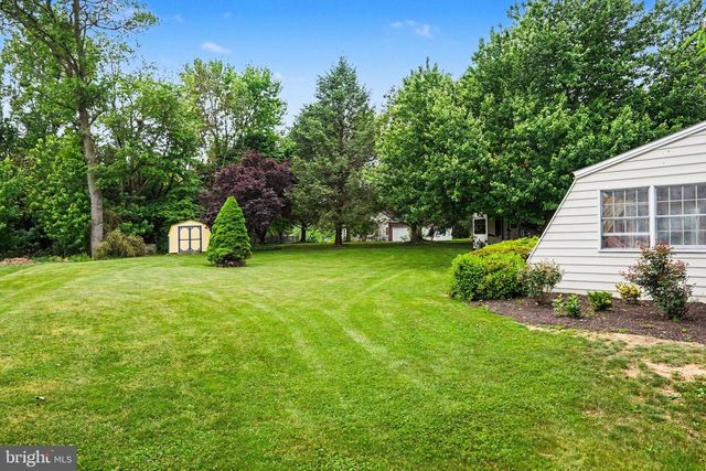 18 MINICH DR, Carlisle, PA 17015