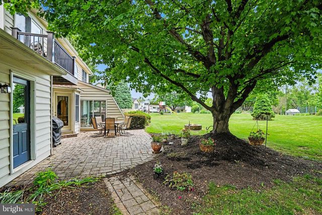 18 MINICH DR, Carlisle, PA 17015