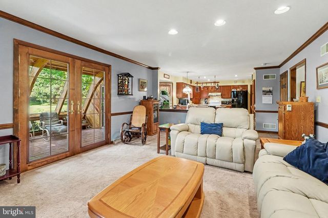 18 MINICH DR, Carlisle, PA 17015